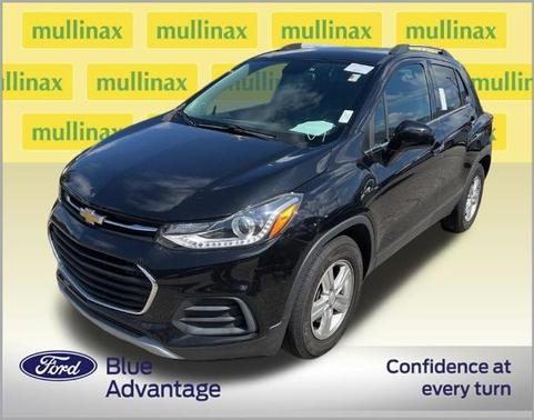 Mosaic Black Metallic 2019 Chevrolet Trax LT