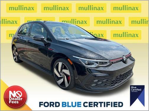 Mythos Black Metallic 2024 Volkswagen Golf GTI 2.0T S