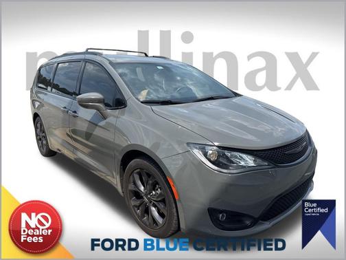2020 Chrysler Pacifica Touring-L Plus