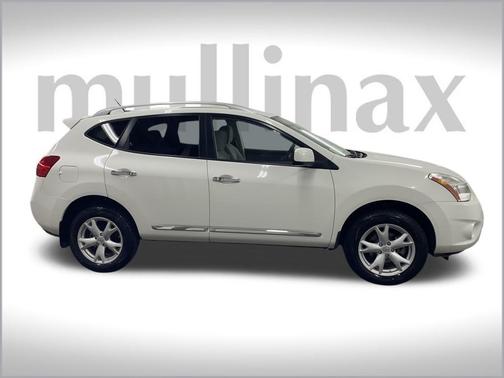2011 Nissan Rogue SV