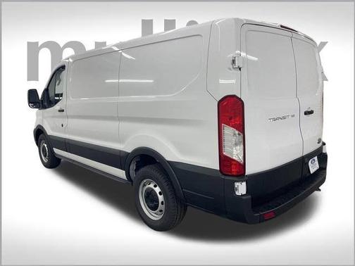 2025 Ford Transit-150 XL