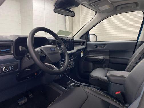 2025 Ford Maverick Lobo High