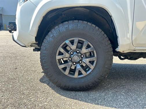 2023 Toyota Tacoma SR5