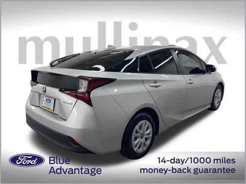 2019 Toyota Prius LE
