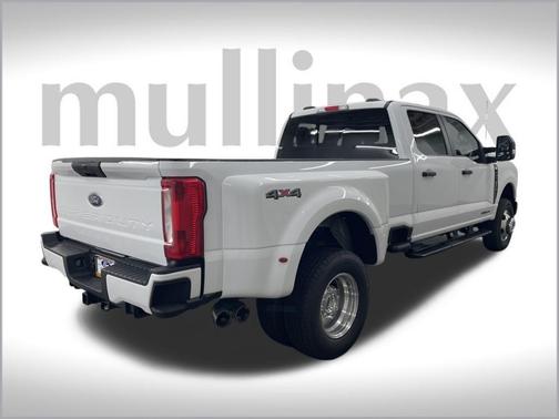 2026 Ford F-350 STX
