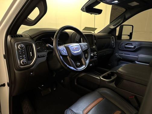 2023 GMC Sierra 2500 AT4