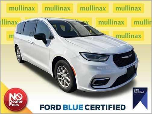 2024 Chrysler Pacifica Touring-L