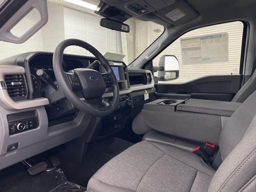 2026 Ford F-250 STX