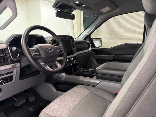 OXFORD WHITE 2023 Ford F-150 XLT