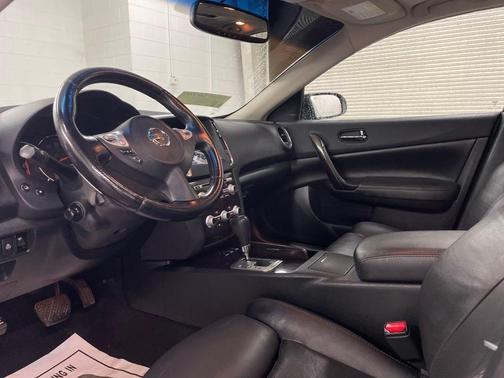 2012 Nissan Maxima SV