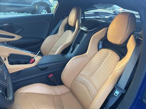 2025 Chevrolet Corvette Stingray w/2LT