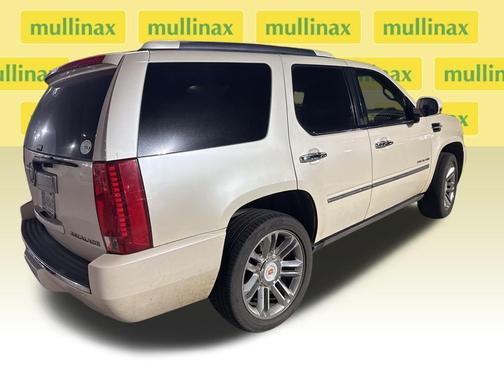 2013 Cadillac Escalade Platinum Edition