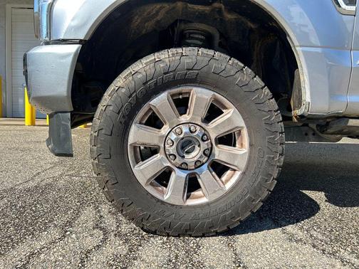 2022 Ford F-350 Platinum