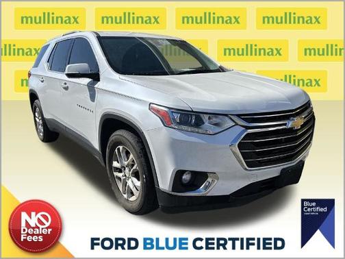 White 2018 Chevrolet Traverse LT W/1LT