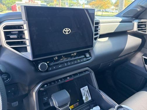 2025 Toyota Tundra Hybrid 