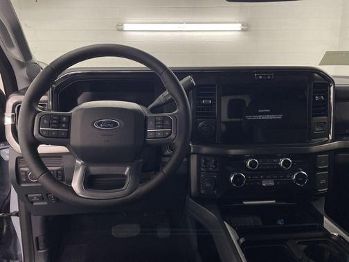 2025 Ford F-350 Lariat Super Duty
