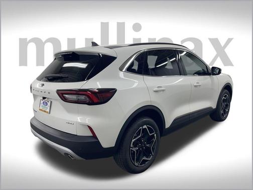 2026 Ford Escape Platinum