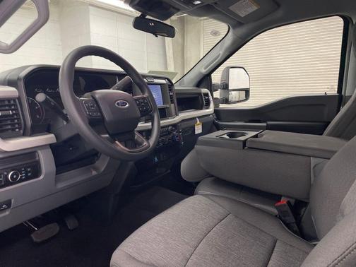 2026 Ford F-250 STX