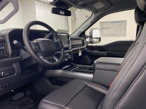 2026 Ford F-350 Lariat Super Duty