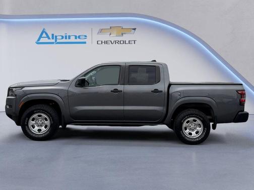 2022 Nissan Frontier S
