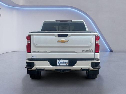 Iridescent Pearl Tricoat 2022 Chevrolet Silverado 1500 Limited High Country