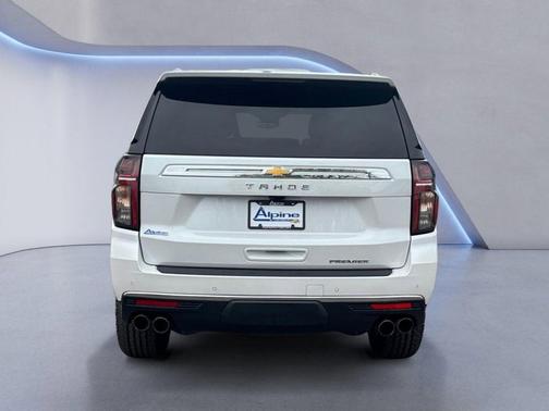 Iridescent Pearl Tricoat 2024 Chevrolet Tahoe Premier