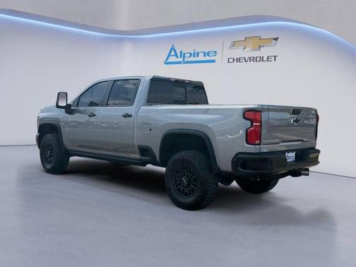 Sterling Gray Metallic 2025 Chevrolet Silverado 2500 ZR2