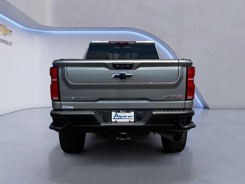 Sterling Gray Metallic 2025 Chevrolet Silverado 2500 ZR2