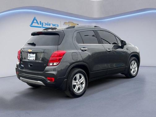 Nightfall Gray Metallic 2019 Chevrolet Trax LT