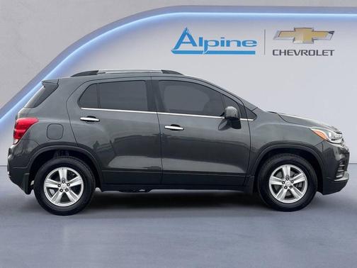Nightfall Gray Metallic 2019 Chevrolet Trax LT