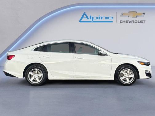 Summit White 2024 Chevrolet Malibu LT
