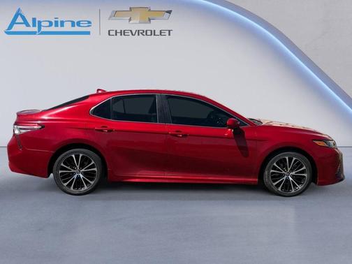 Red 2020 Toyota Camry SE