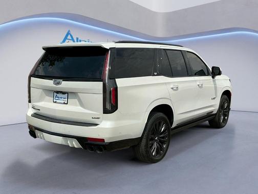 Crystal White Tri-Coat 2024 Cadillac Escalade V-Series