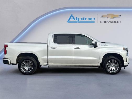 Iridescent Pearl Tricoat 2022 Chevrolet Silverado 1500 Limited High Country