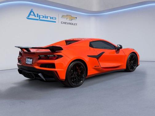 Sebring Orange Tintcoat 2026 Chevrolet Corvette Z06