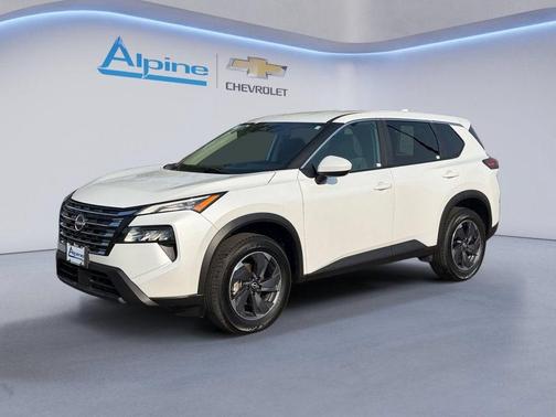 Everest White P 2024 Nissan Rogue SV