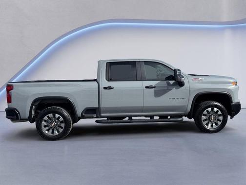 2025 Chevrolet Silverado 2500 Custom