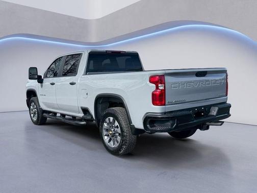2025 Chevrolet Silverado 2500 Custom