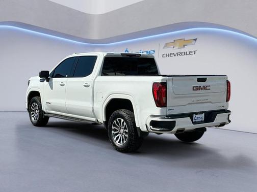 Summit White 2023 GMC Sierra 1500 AT4