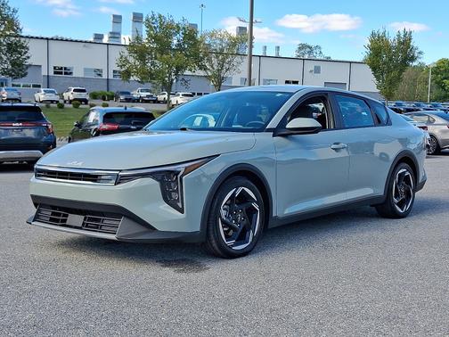 2025 Kia K4 EX