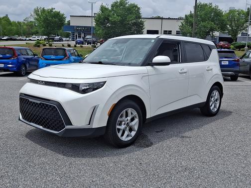 Snow White Pearl - SWP 2025 Kia Soul LX