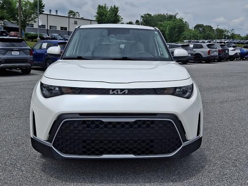 Snow White Pearl - SWP 2025 Kia Soul LX
