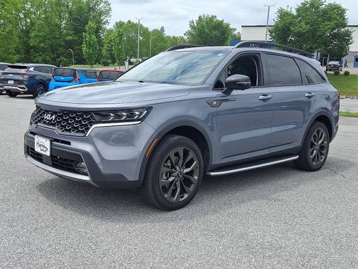 Everlasting Silver - ERG 2023 Kia Sorento X-Line SX Prestige