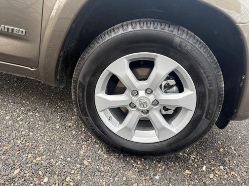 2011 Toyota RAV4 Limited