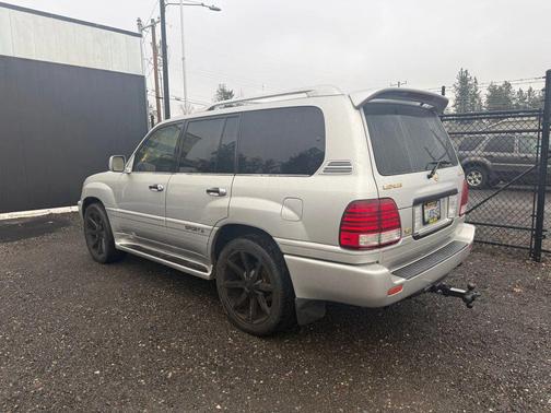 2006 Lexus LX 470 Base