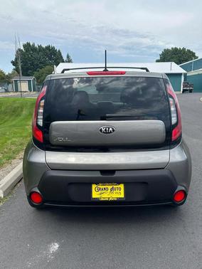 2016 Kia Soul Base