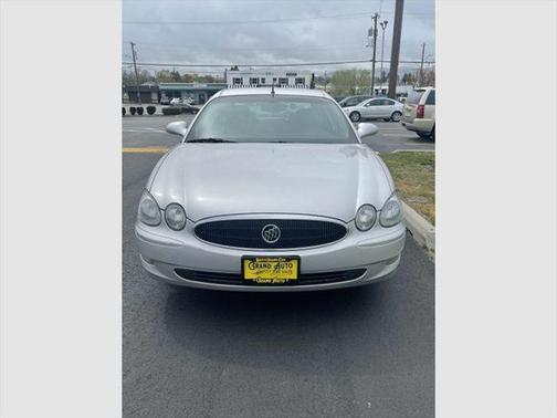 Photo 2 of 5 of 2005 Buick LaCrosse CXL