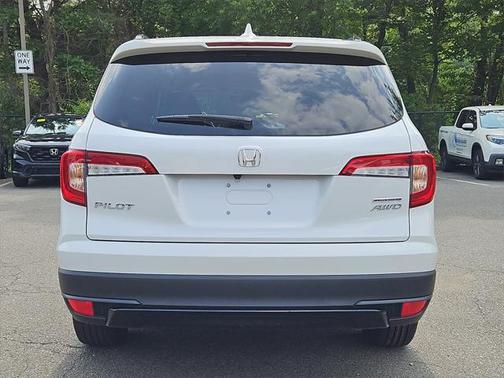 2022 Honda Pilot AWD Special Edition