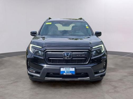 Crystal Black Pearl 2025 Honda Passport AWD TrailSport