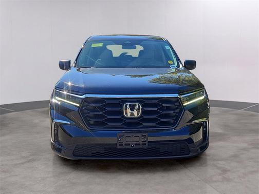 2023 Honda Pilot AWD LX
